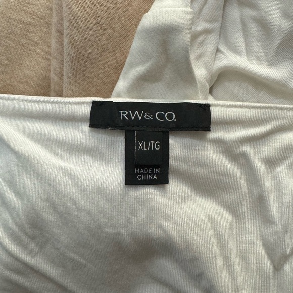 RW&CO Size XL White Crop Top - Picture 3 of 3